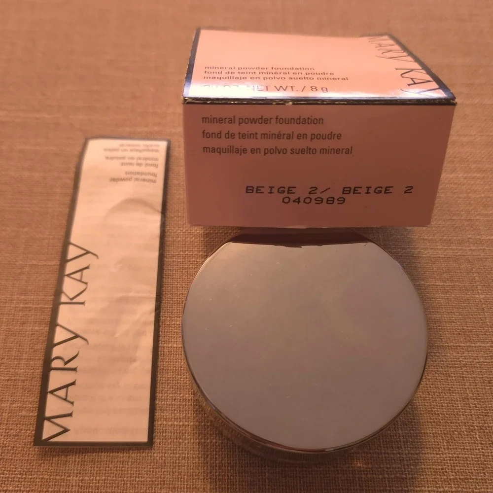 Mary Kay Mineral Powder Foundation Beige 2 Loose Matte .28oz 8g 6M23 040989 NIB
